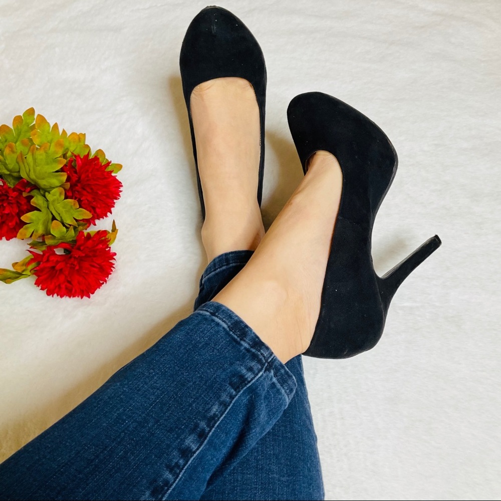 Target Platform Heels - Picture 1 of 8